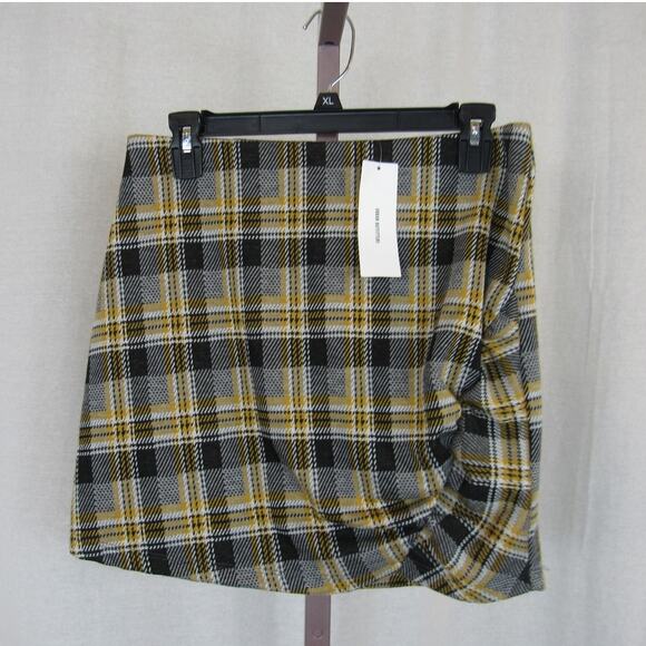 Outdoor Outfitters Dresses & Skirts - NWT Urban Outfitters Medium Plaid Asymmetrical Ruffle Skirt Yellow White Black